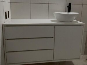 Mueble de Baño Suspendido Perfil Gola